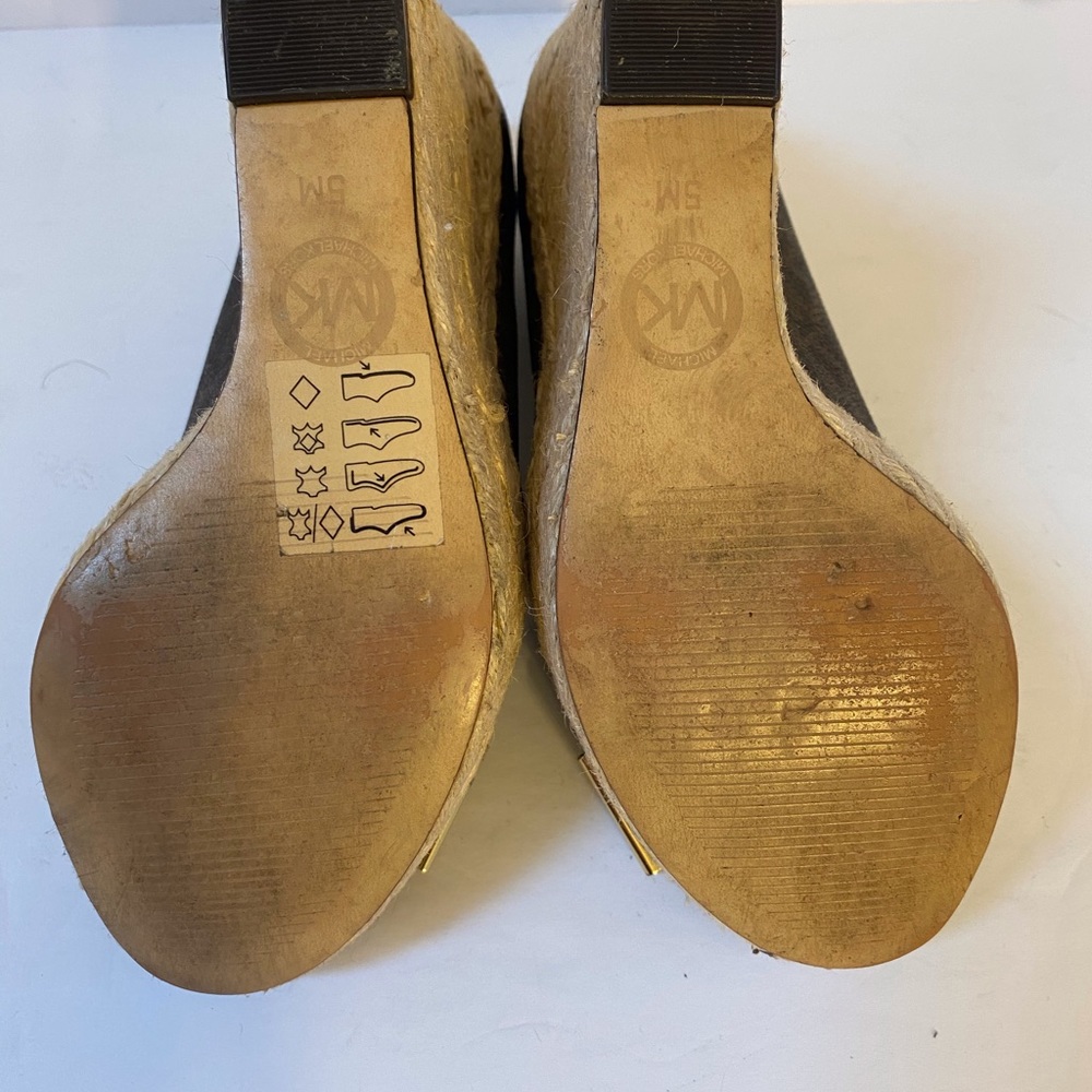 Michael Kors logo peep toe wedge - Picture 5 of 11